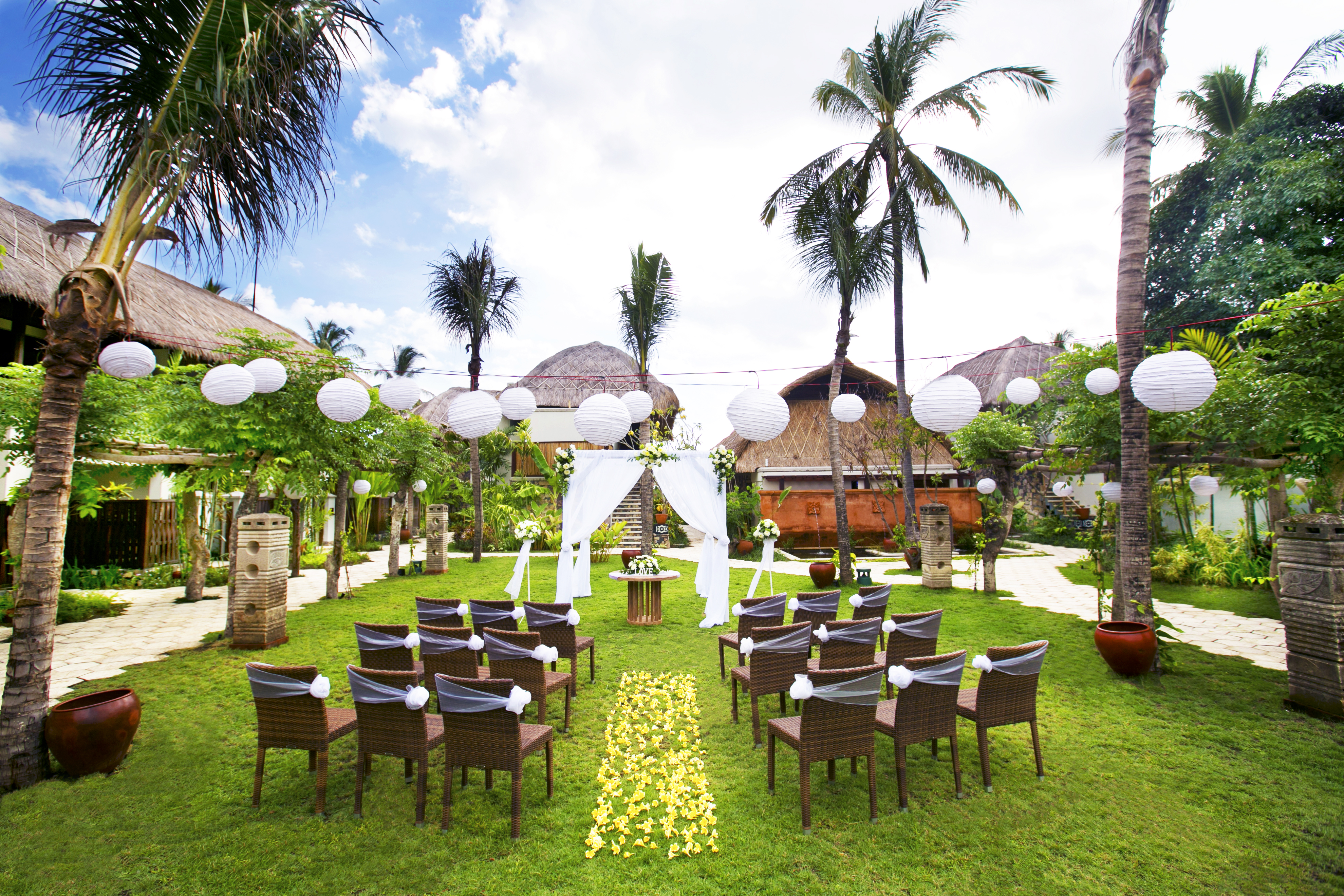 Book your wedding day in Sudamala Suites & Villas, Senggigi 